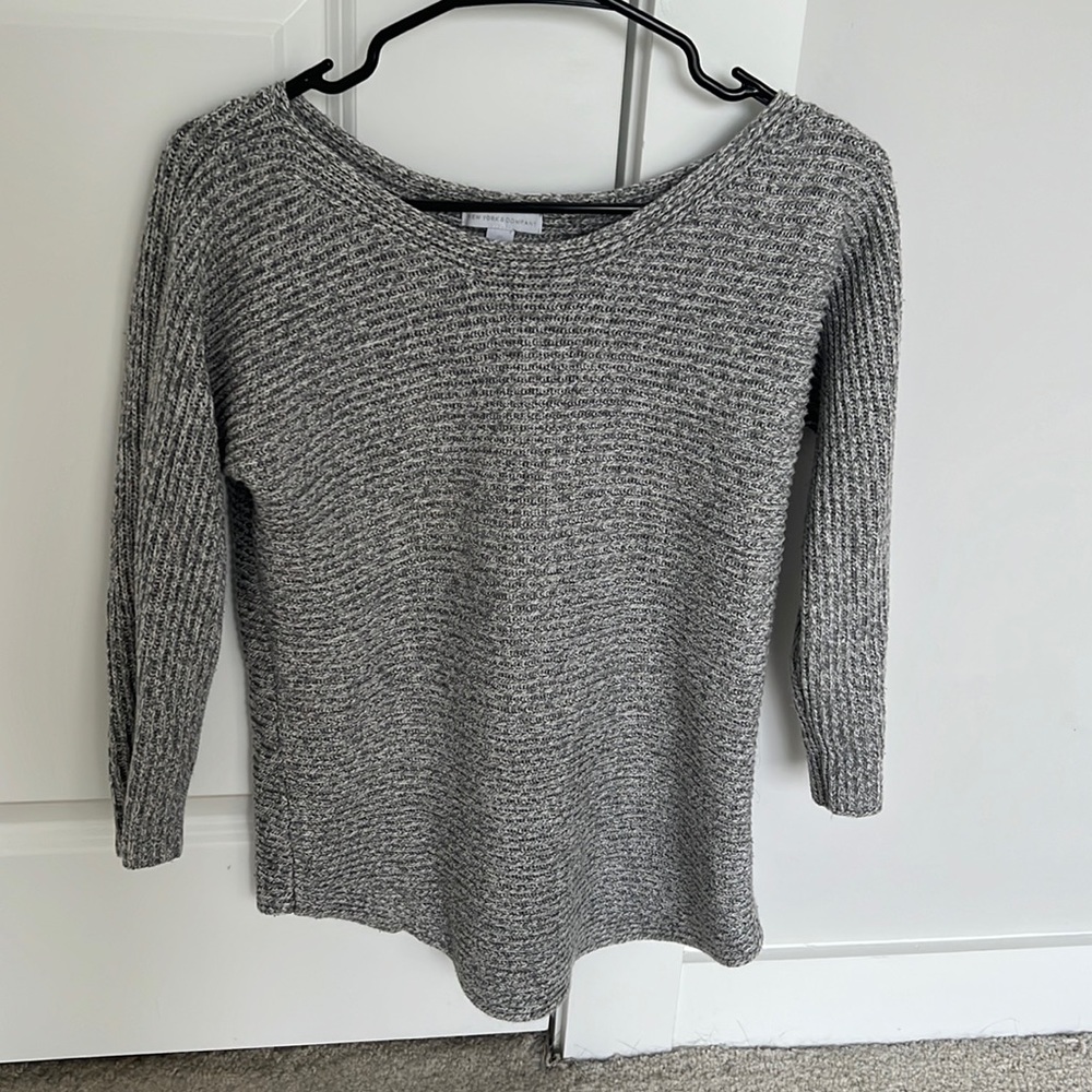 New York and Company size XS grey sweater.